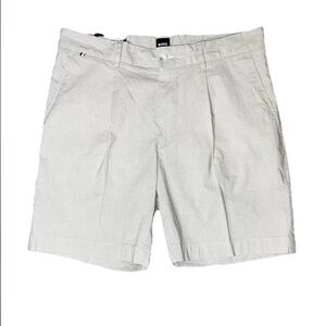 Hugo Boss Khaki Kane Regular Fit Shorts Pleat Front NWT Men’s US 36R